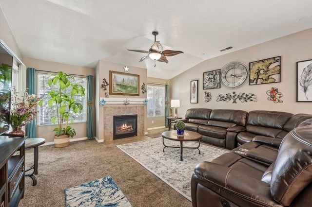 3624 N Jackie Street, Visalia, CA 93291