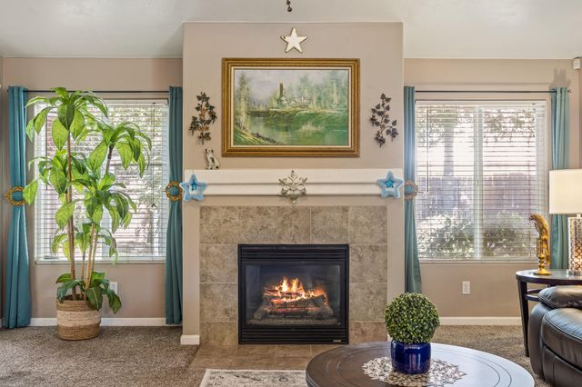 3624 N Jackie Street, Visalia, CA 93291