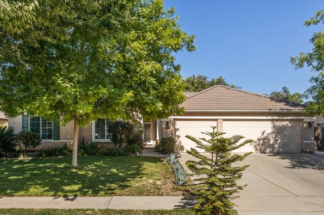 3624 N Jackie Street, Visalia, CA 93291