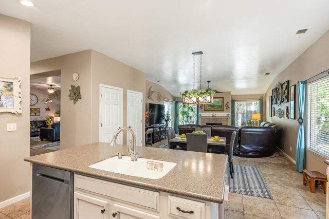 3624 N Jackie Street, Visalia, CA 93291