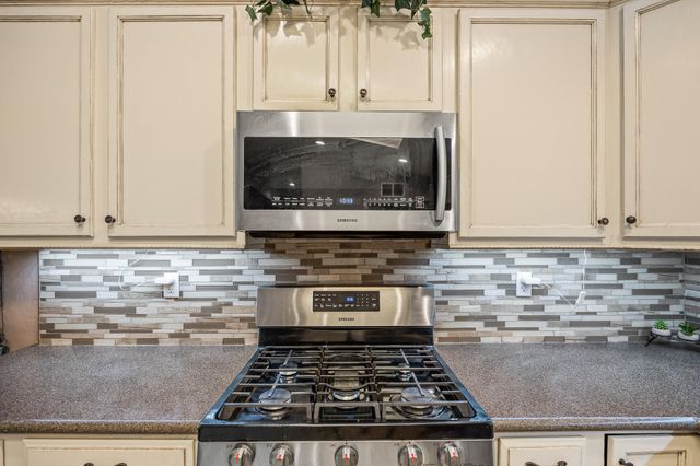 3624 N Jackie Street, Visalia, CA 93291