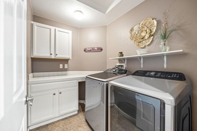 3624 N Jackie Street, Visalia, CA 93291