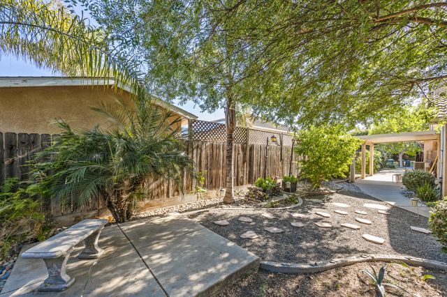 3624 N Jackie Street, Visalia, CA 93291