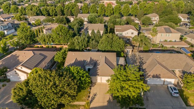 3624 N Jackie Street, Visalia, CA 93291