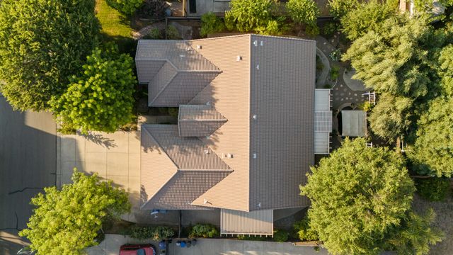 3624 N Jackie Street, Visalia, CA 93291