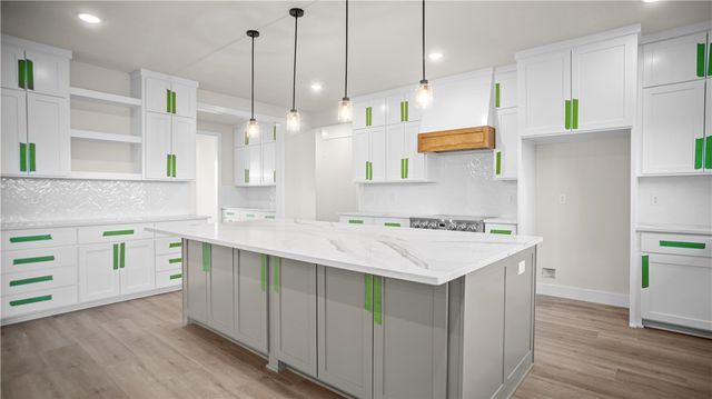 8360 Pleasant Valley Road, Decatur, AR 72722