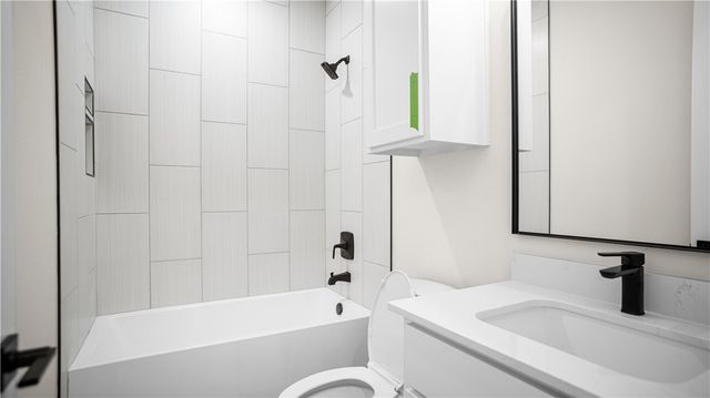 8360 Pleasant Valley Road, Decatur, AR 72722