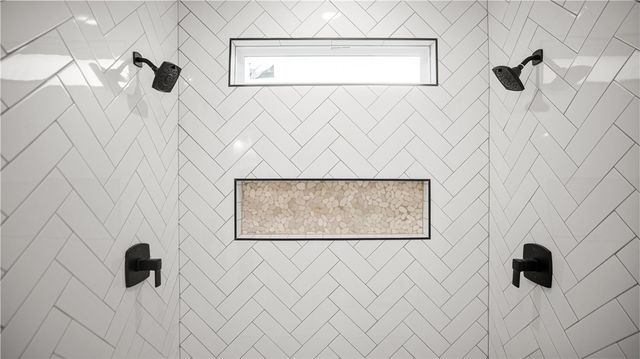 8360 Pleasant Valley Road, Decatur, AR 72722