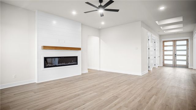 8360 Pleasant Valley Road, Decatur, AR 72722