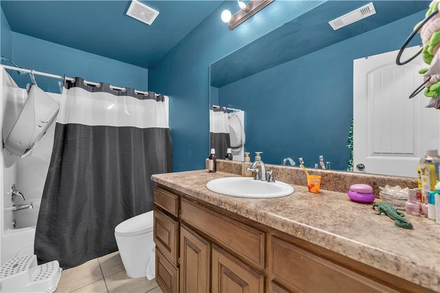 2914 E Street, Rogers, AR 72758