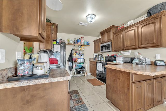 2914 E Street, Rogers, AR 72758