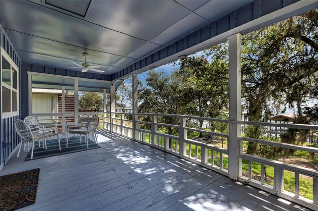 354 Edgewater Way, Point Blank, TX 77364