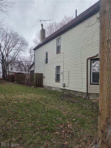 892 Wheelock Road, Cleveland, OH 44103