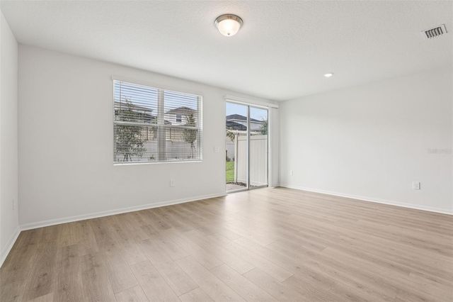 16354 BIRD OF PARADISE AVENUE, Clermont, FL 34714