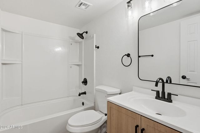2515 N 52ND Street 208, Phoenix, AZ 85008