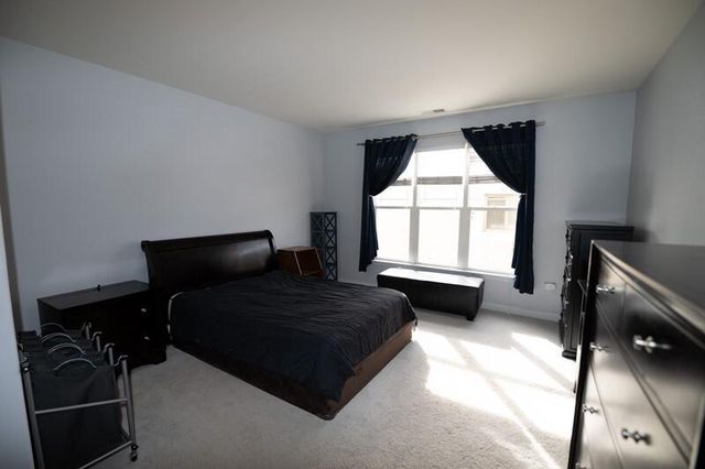 1619 N Farwell AVENUE #201, Milwaukee, WI 53202