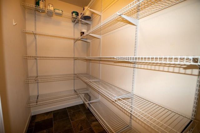 1619 N Farwell AVENUE #201, Milwaukee, WI 53202