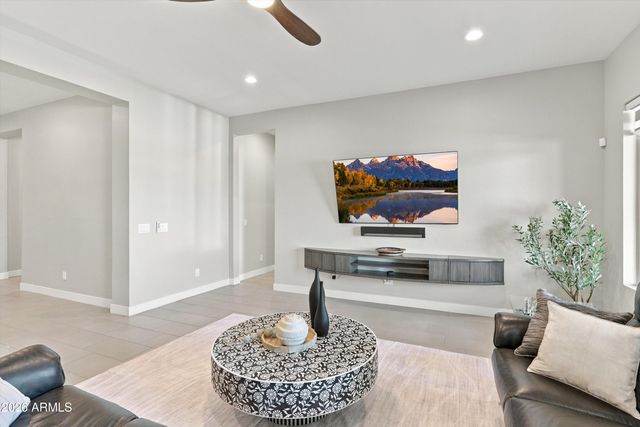 5281 N 205TH Lane, Buckeye, AZ 85396