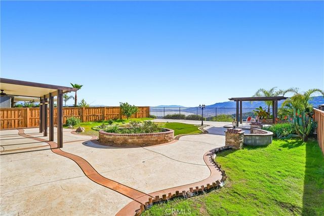 29223 Woodbridge Street, Lake Elsinore, CA 92530