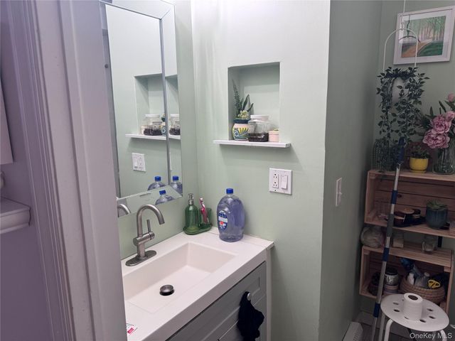 9703 191st Street, Hollis, NY 11423