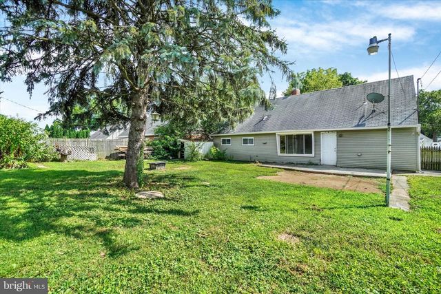 1417 CONTINENTAL RD, York, PA 17404