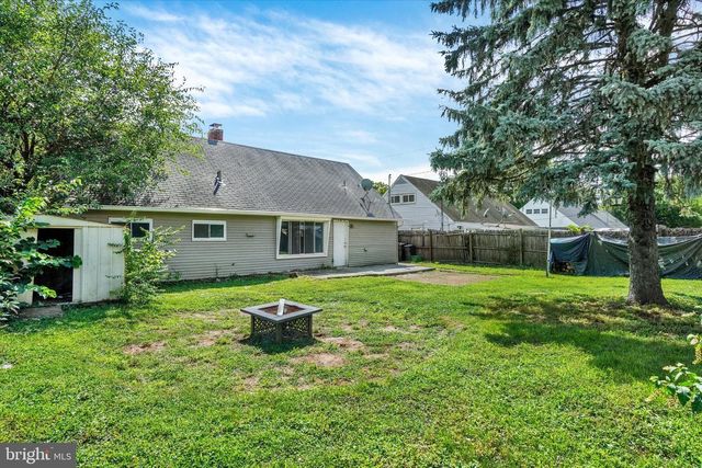 1417 CONTINENTAL RD, York, PA 17404