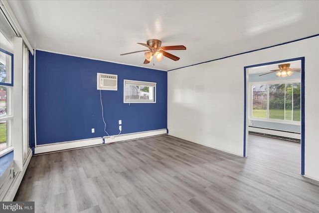 1417 CONTINENTAL RD, York, PA 17404