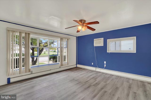 1417 CONTINENTAL RD, York, PA 17404