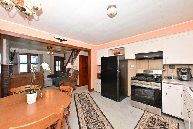 W944 Shorewood DRIVE, East Troy, WI 53120