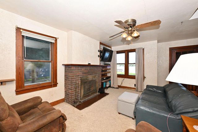 W944 Shorewood DRIVE, East Troy, WI 53120