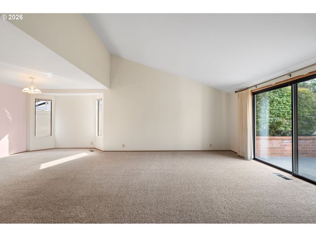 15614 Se 23RD St, Vancouver, WA 98683
