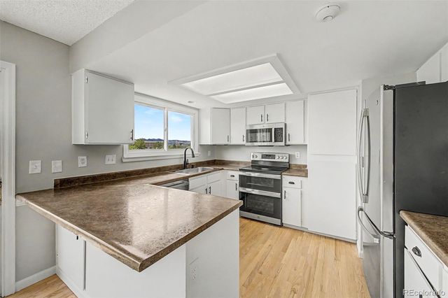 240 Quail Ridge Circle, Littleton, CO 80126