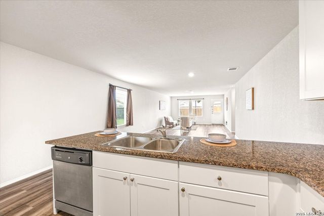 4823 Republic View, San Antonio, TX 78222