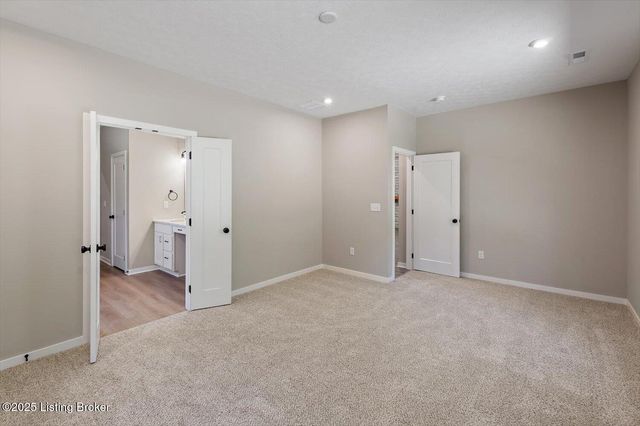 10509 Vista View Dr, Louisville, KY 40291