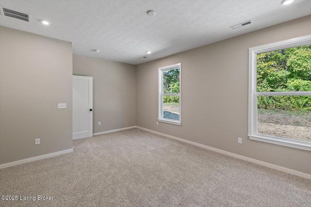 10509 Vista View Dr, Louisville, KY 40291