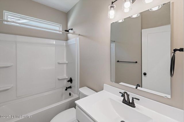 10509 Vista View Dr, Louisville, KY 40291