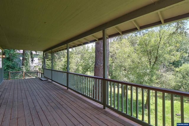 957 SW Fellows St, Mcminnville, OR 97128