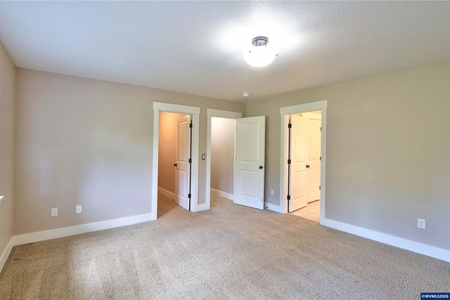 957 SW Fellows St, Mcminnville, OR 97128