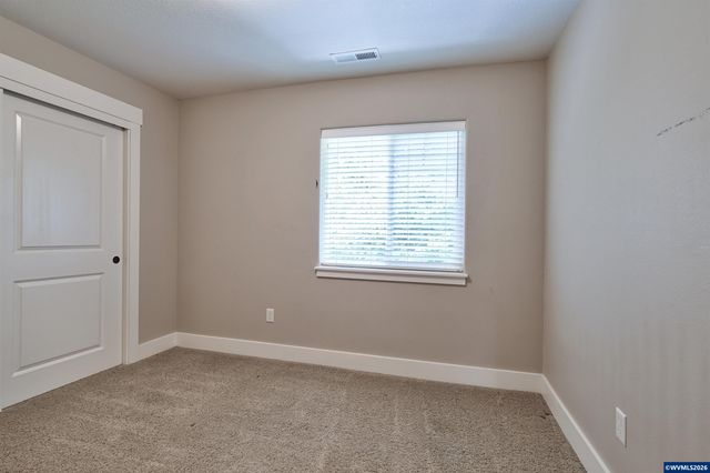 957 SW Fellows St, Mcminnville, OR 97128
