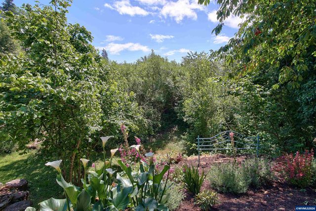 957 SW Fellows St, Mcminnville, OR 97128