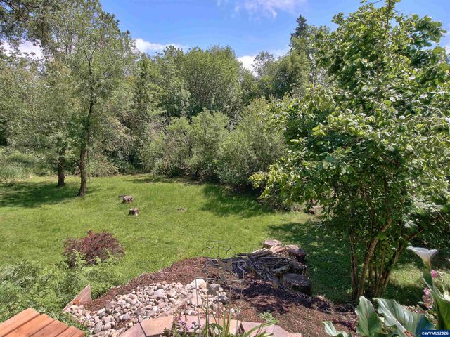 957 SW Fellows St, Mcminnville, OR 97128