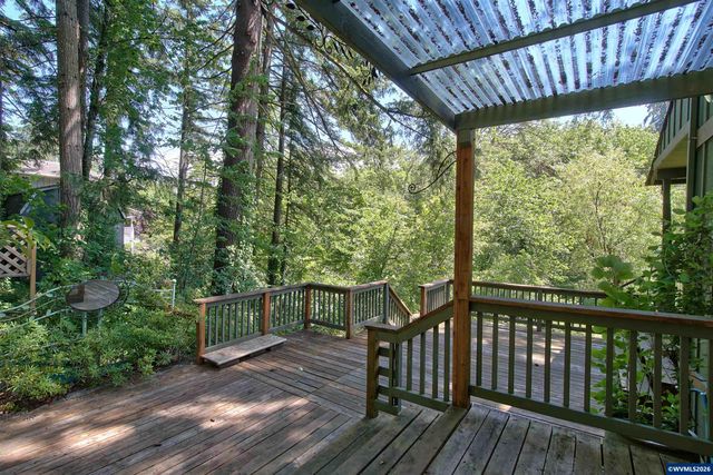 957 SW Fellows St, Mcminnville, OR 97128