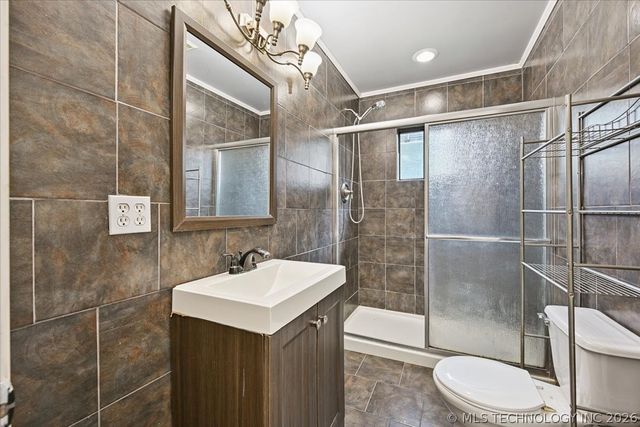 2420 N Oxford Avenue, Tulsa, OK 74115