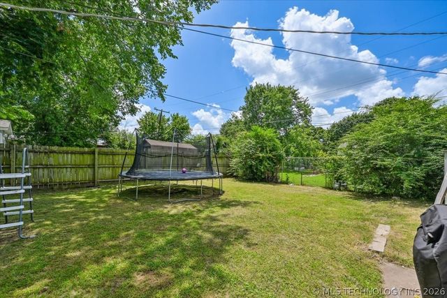 2420 N Oxford Avenue, Tulsa, OK 74115