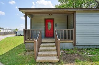 2420 N Oxford Avenue, Tulsa, OK 74115