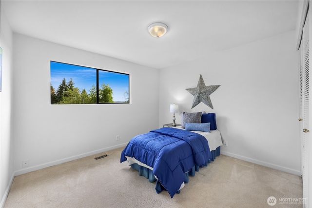 13800 SE 21st Street, Bellevue, WA 98005