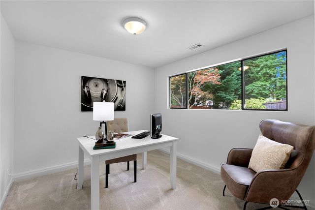13800 SE 21st Street, Bellevue, WA 98005
