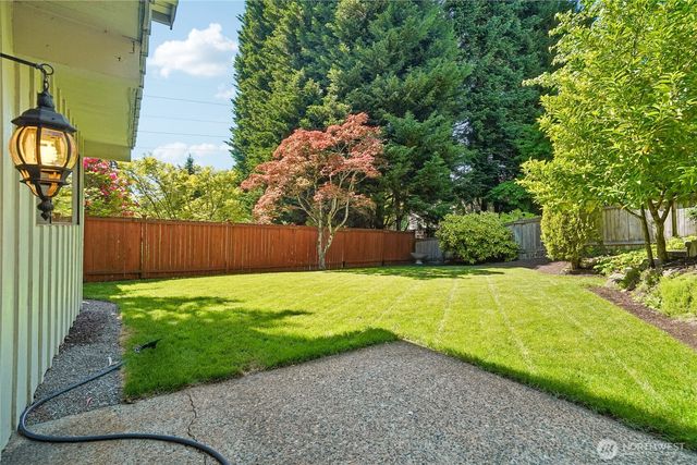 13800 SE 21st Street, Bellevue, WA 98005