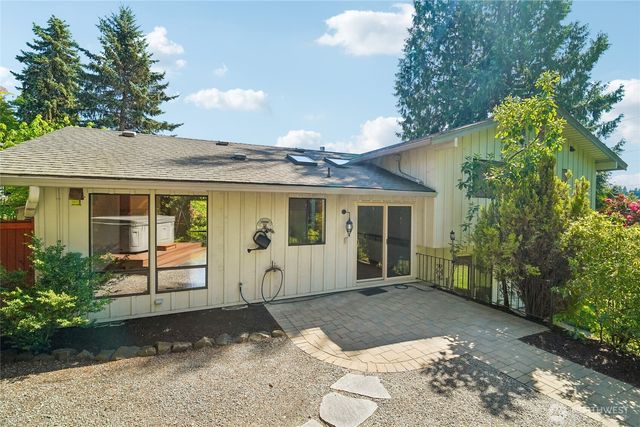 13800 SE 21st Street, Bellevue, WA 98005