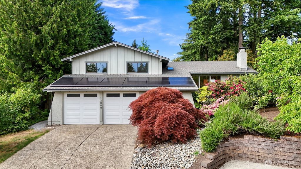 13800 SE 21st Street, Bellevue, WA 98005